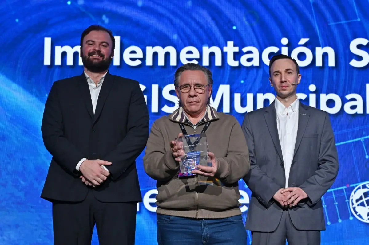 El municipio de Las Heras fue distinguido con el premio Aeroterra-Esri al Desarrollo de Software en ArcGis 2026
