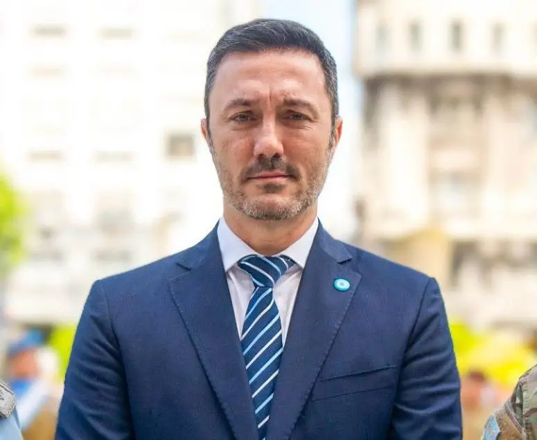 Nueva encuesta: Petri lidera la carrera al 2027 y Cornejo gobierna con imagen negativa