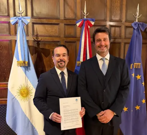 Cornejo le envió una carta al embajador de Francia para ratificar el vínculo con Mendoza