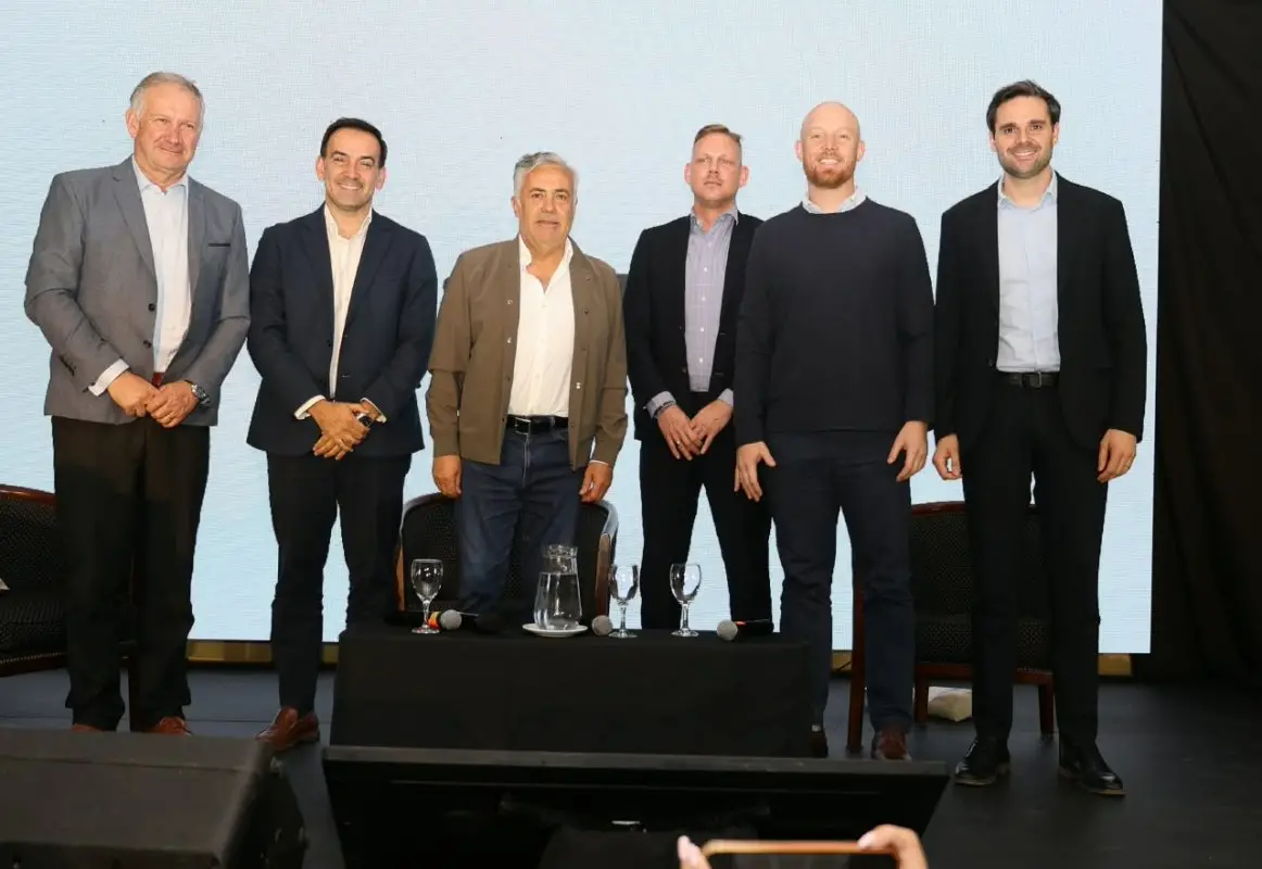 Encuentro de la Fundación Pensar: Referentes debatieron sobre economías regionales