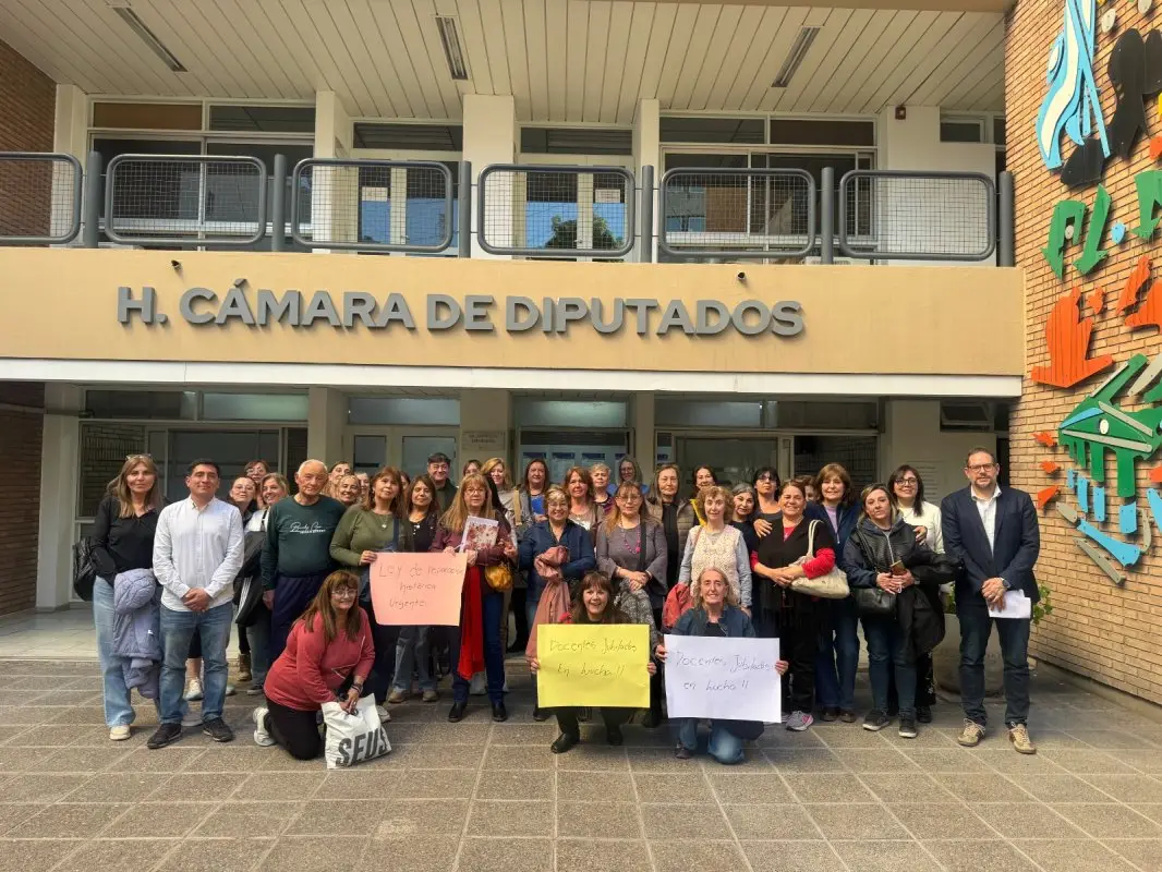 Docentes jubilados en lucha: ante una injusticia, reclaman soluciones