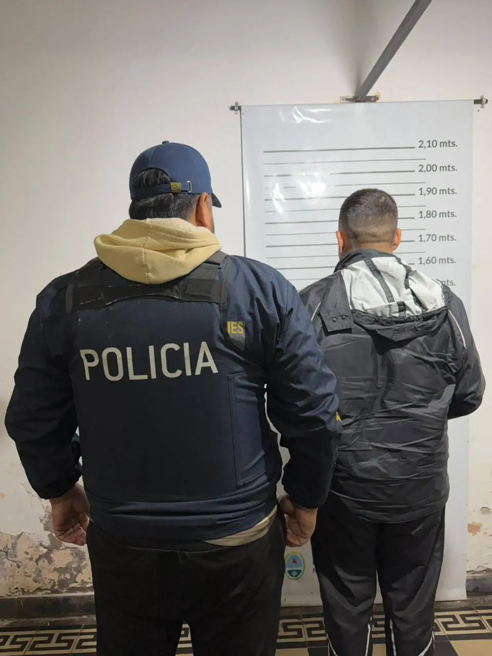 Cayó un sujeto que intentó asaltar a dos jóvenes en Las Heras