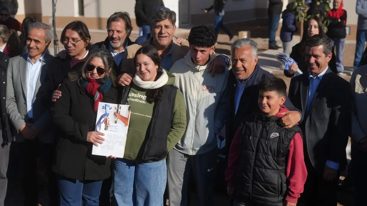 Cornejo en Junín: “El Gobierno de Mendoza no va a abandonar este programa de viviendas con cuotas razonables”