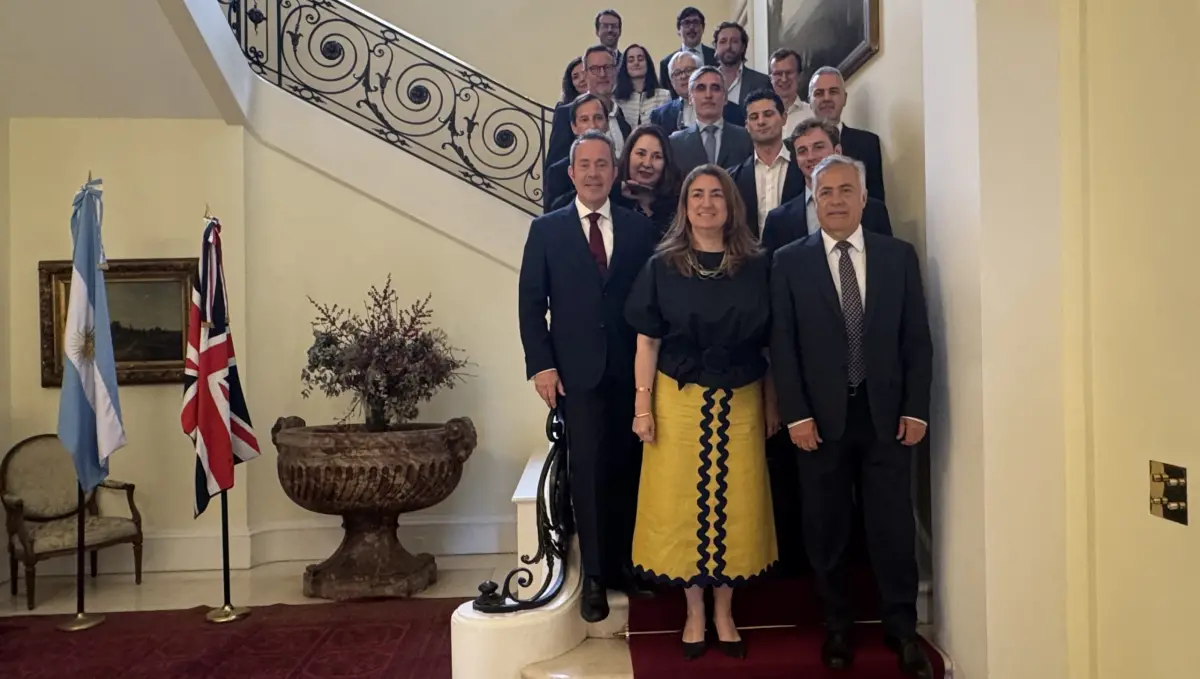 Cornejo mostró a Mendoza en Londres como un destino confiable para la inversión ante referentes del sistema financiero global