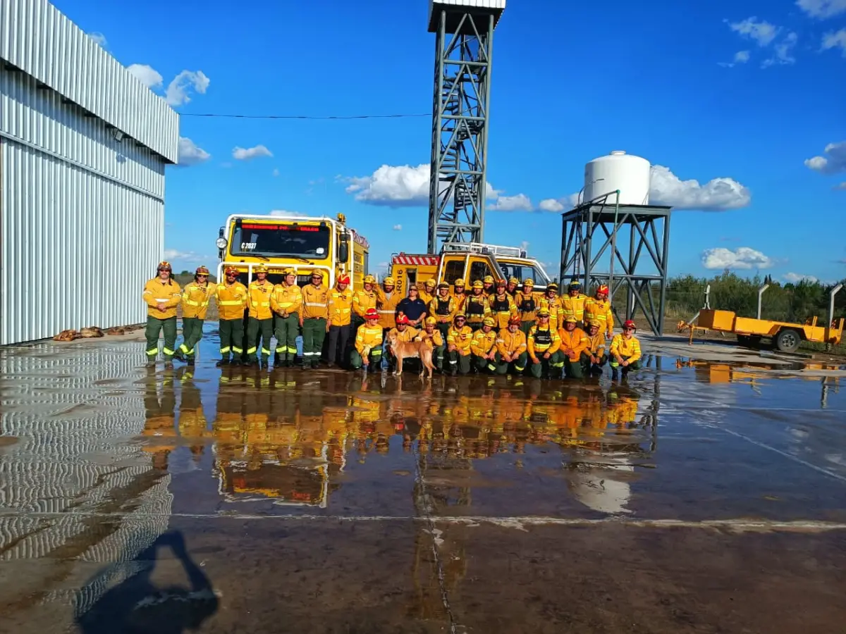 Energía y Ambiente capacitó a personal del Plan Provincial de Manejo del Fuego en operaciones ante incendios de interfase