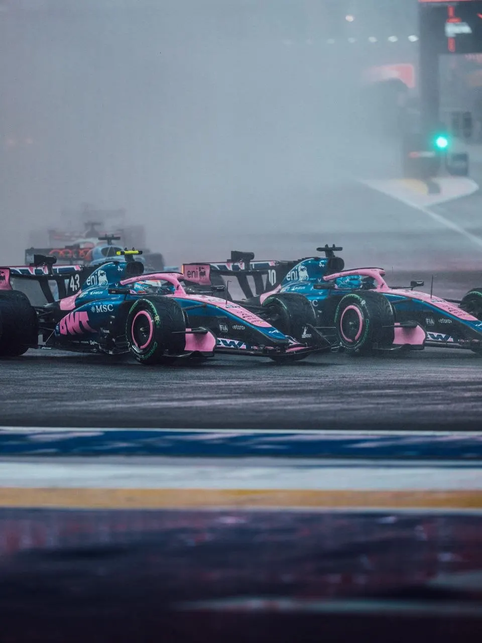 Franco Colapinto abandonó la carrera sprint del Gran Premio de Singapur por problemas técnicos