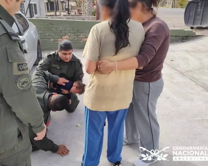 Gendarmes salvaron a un niño de morir ahogado