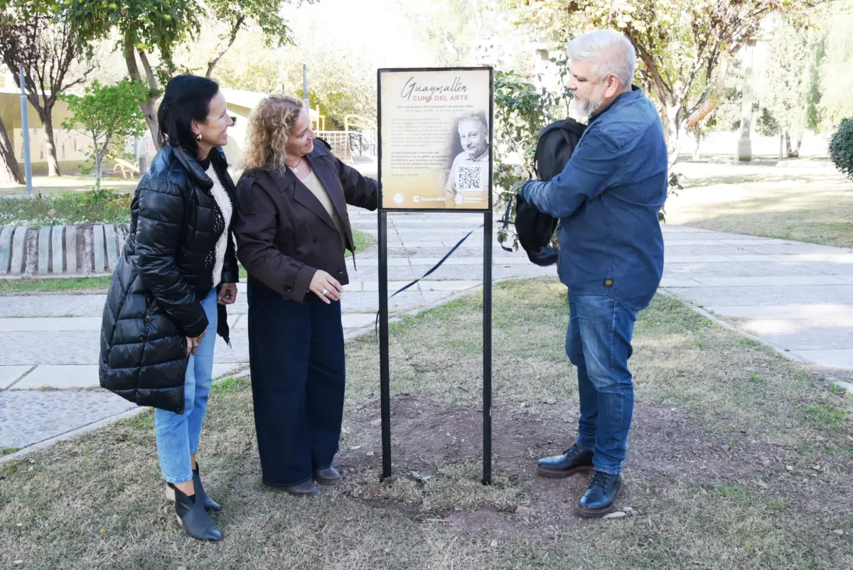 “Guaymallén, cuna del arte”: la Plaza de las Artes y las Flores luce una placa en homenaje a Hernán Abal