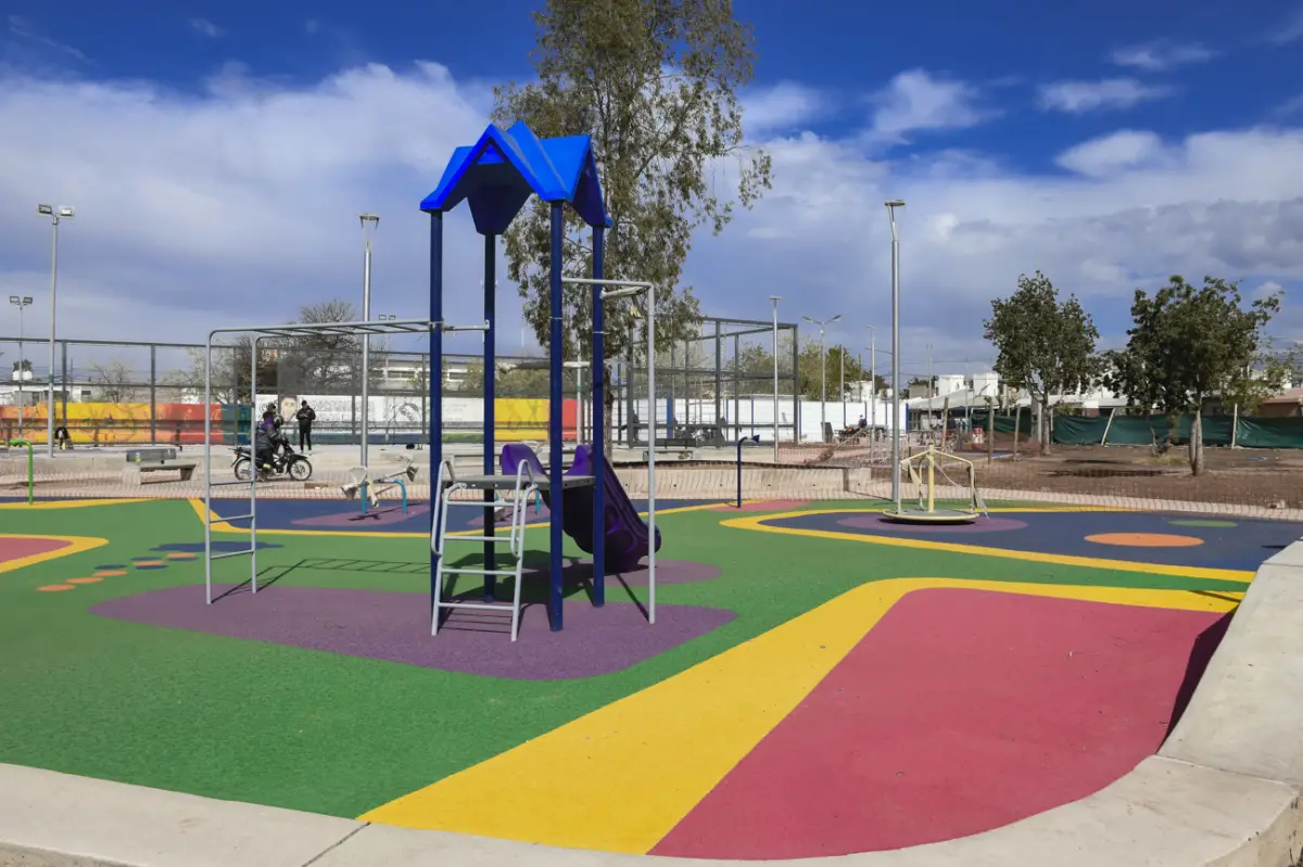 Guaymallén: Infraestructura urbana concretó la  renovación de la plaza del barrio Higuerita