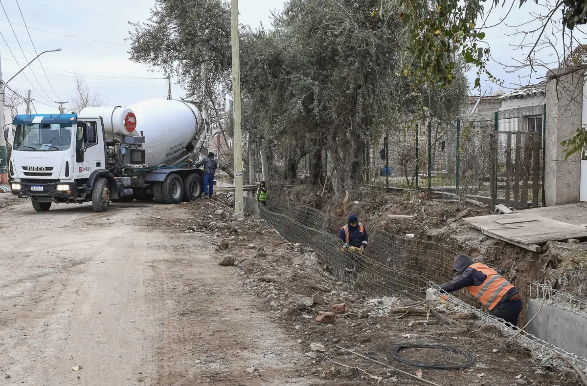 Intervención de calle Urquiza: cómo avanzan las obras de ensanche de la calzada