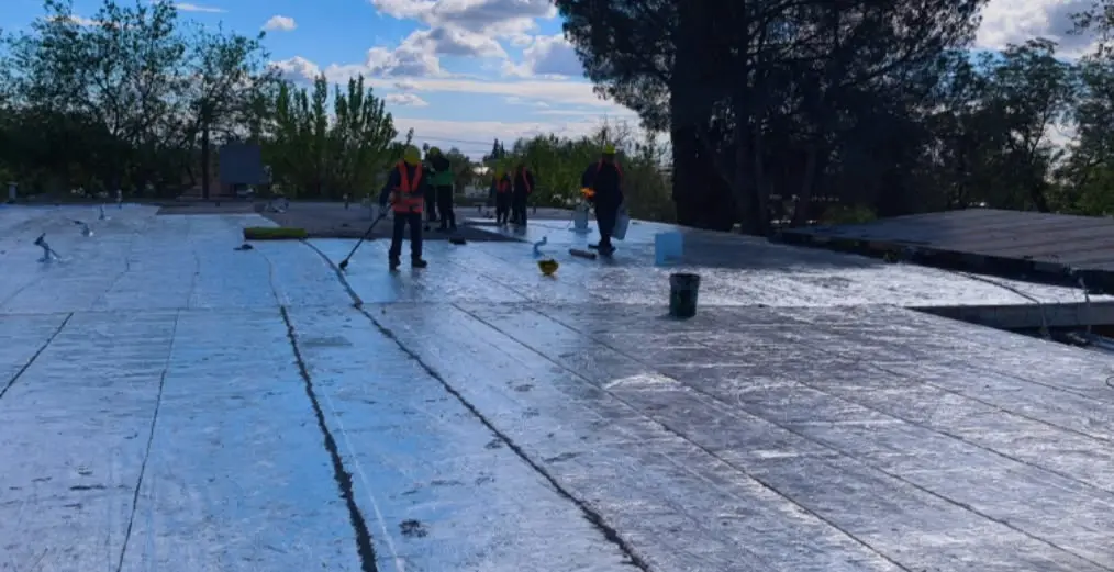 Inversión de $500 millones para reparar y renovar techos en escuelas de Guaymallén