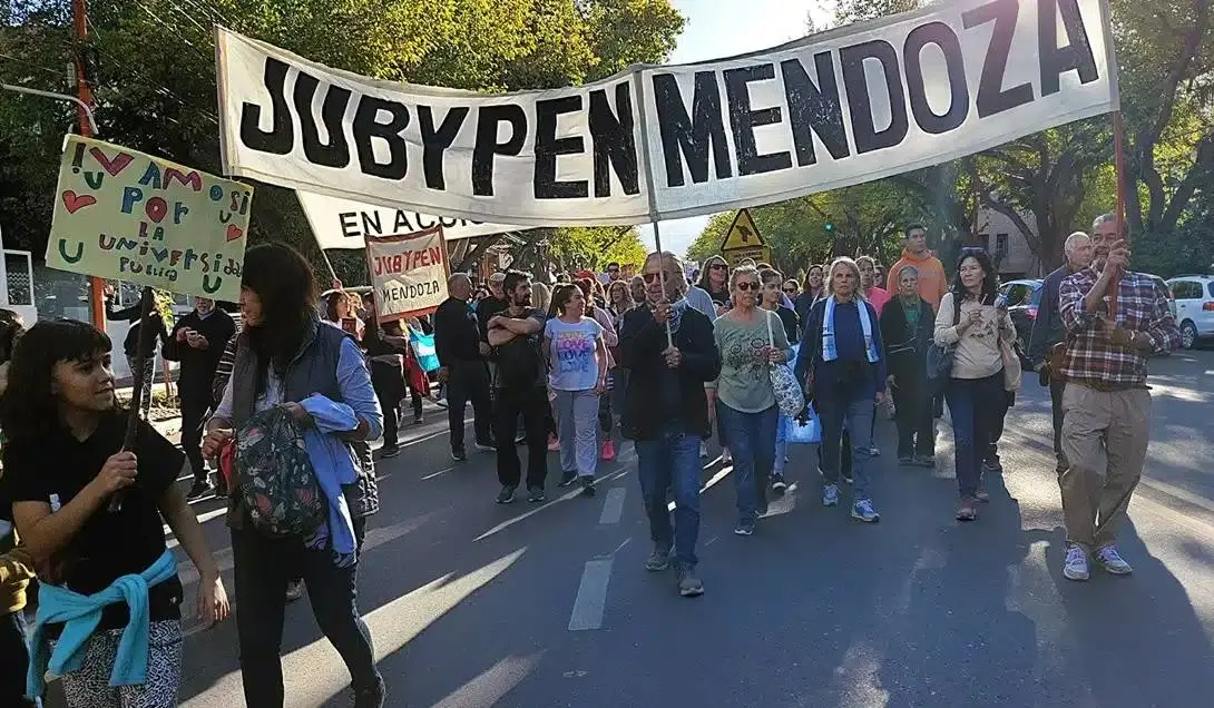 Jubilados mendocinos rechazan el uso del Fondo de Garantía de Sustentabilidad para créditos hipotecarios