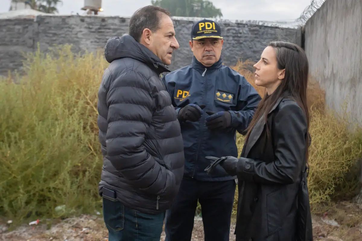 Lavado de activos: secuestraron 65 celulares, casi $8 millones y evidencia tecnológica clave en 25 allanamientos vinculados a una organización criminal