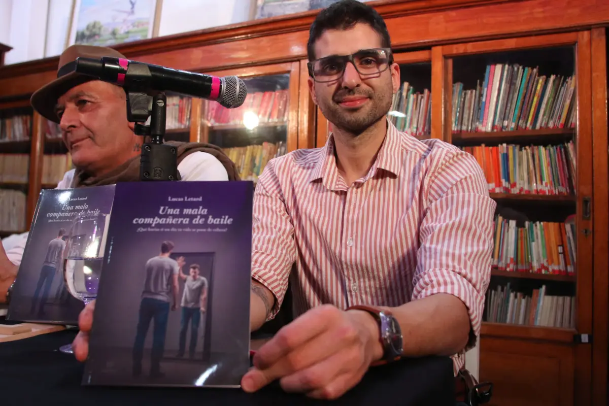 “Una mala compañera de baile”: un libro sobre resiliencia y superación ante un diagnóstico inesperado