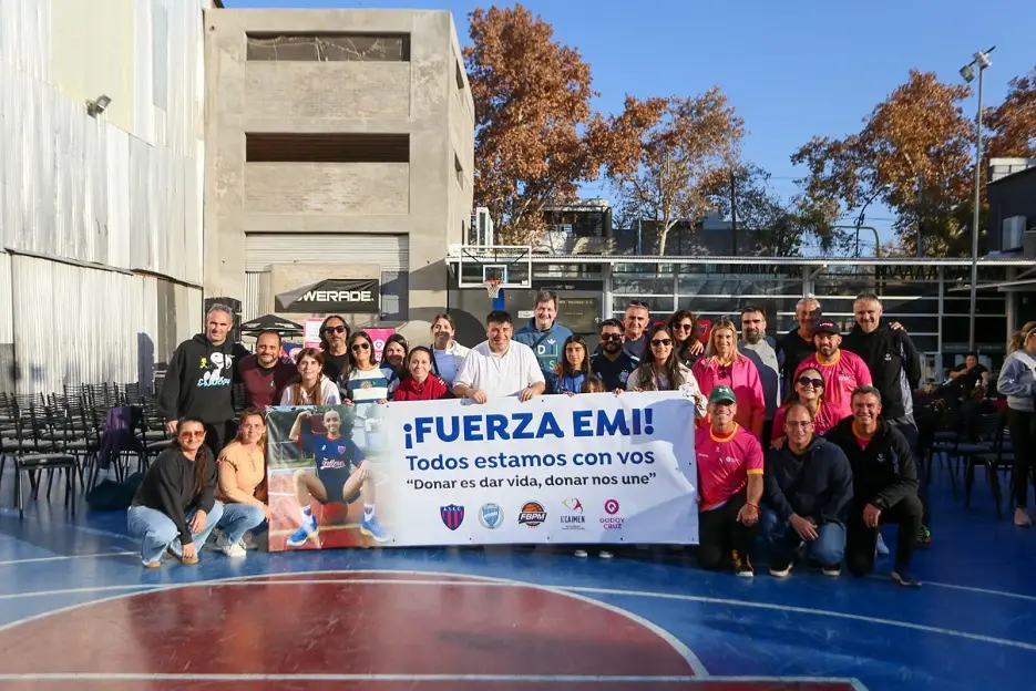 Más allá de la camiseta: los clubes se unieron para concientizar sobre la donación de órganos y apoyar a Emi
