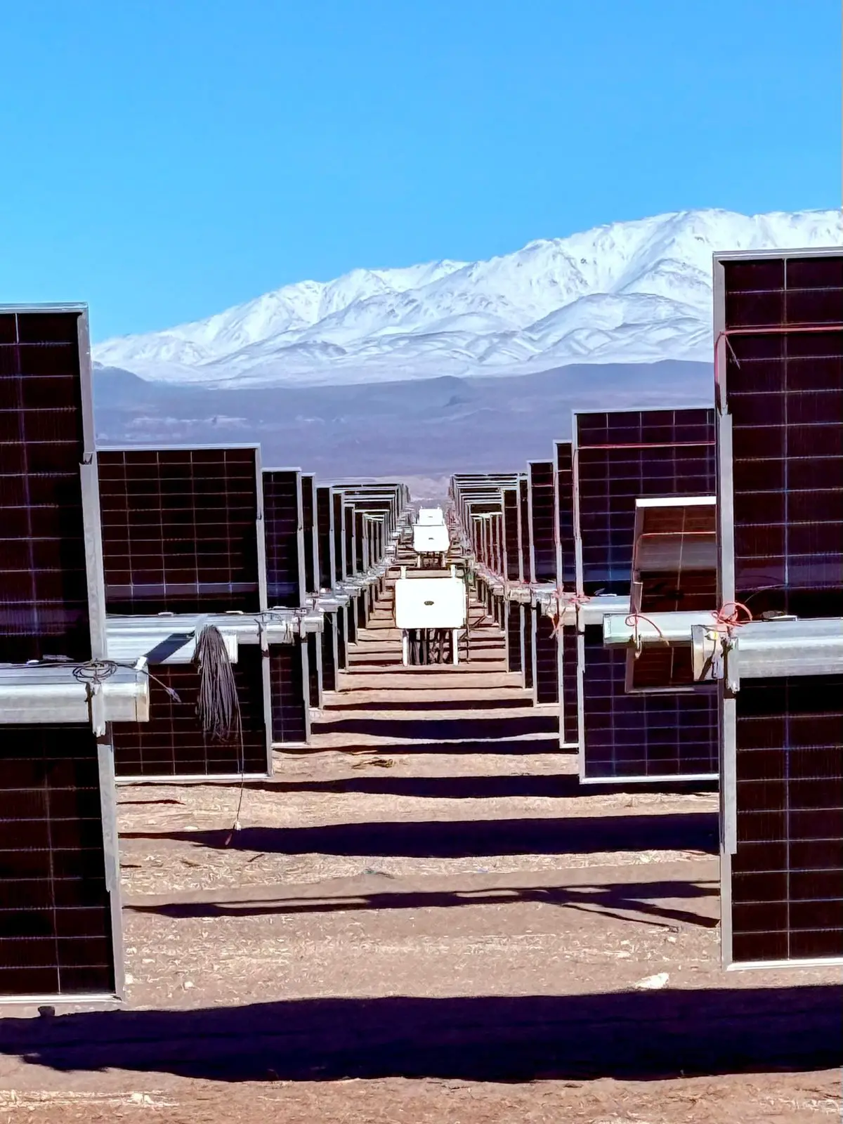 Mendoza se acerca a los 800 MW de energía solar instalada con la entrada en operación plena del Parque Solar San Rafael