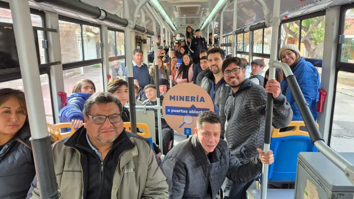 Minería a Puertas Abiertas: estudiantes del CENS de Maipú conocieron el desarrollo minero y ambiental de Mendoza