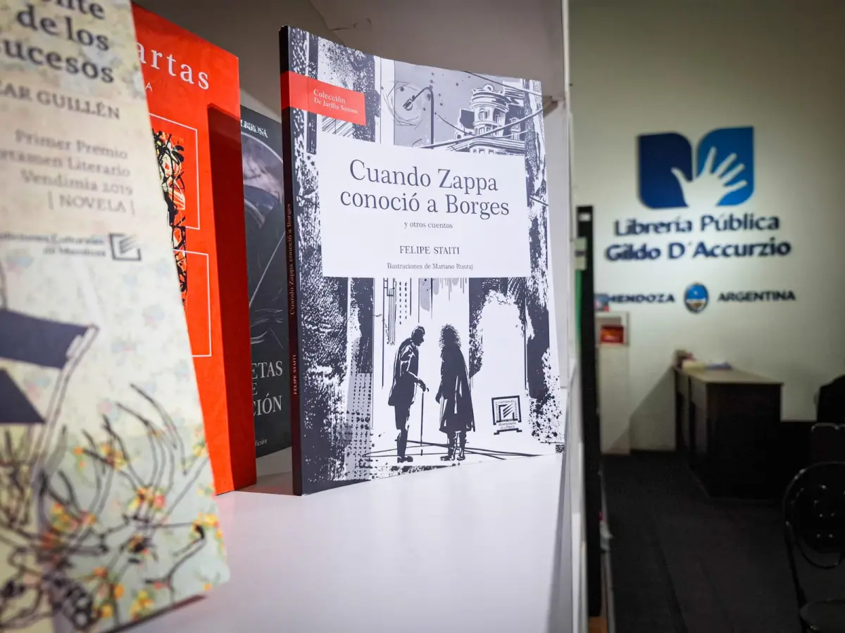 La obra literaria de Felipe Staiti, el artista mendocino que combinó escenarios y letras