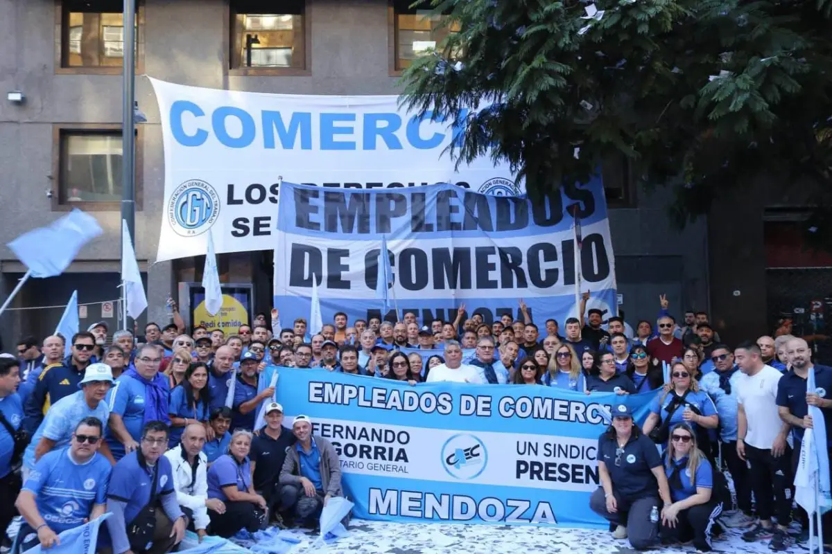 Por el partido de Argentina, el CEC pidió cerrar comercios a las 21 del sábado