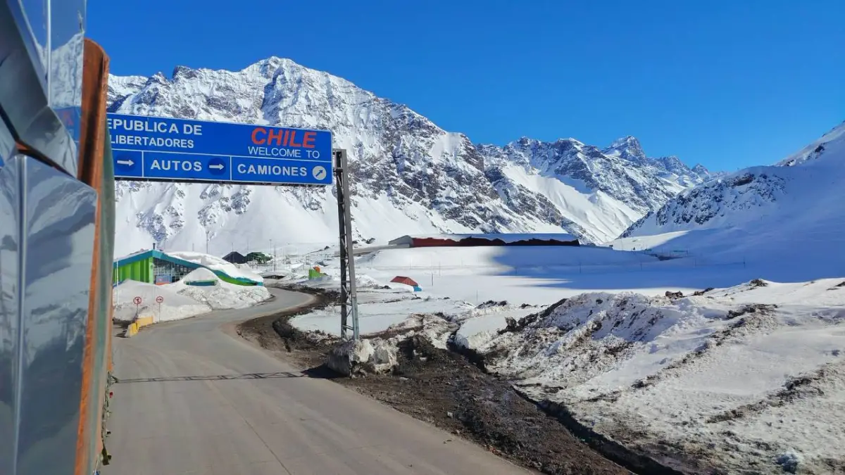 El Paso Internacional Cristo Redentor cerrará este lunes a las 16 por malas condiciones climáticas en la cordillera