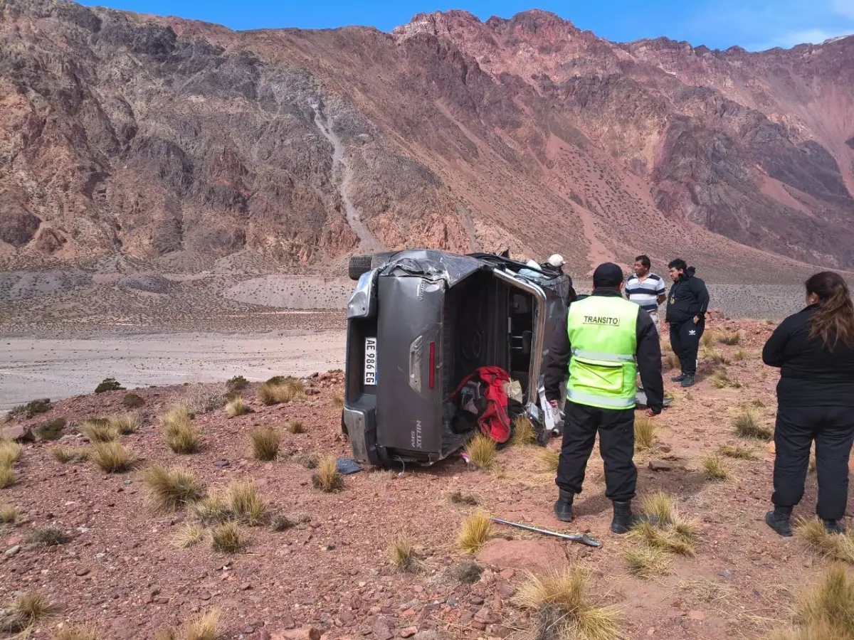 Personal policial y del SEC asistieron un accidente vial en Uspallata