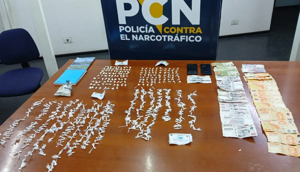 La Policía de Mendoza desarticuló un punto de venta de droga en Godoy Cruz y secuestró más de 500 dosis de cocaína