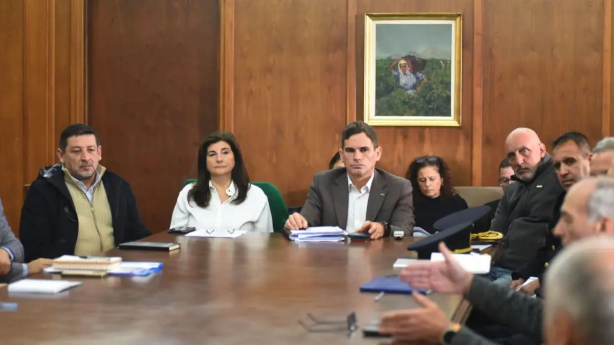 Provincia, Nación y municipios refuerzan la coordinación del operativo en alta montaña por el temporal de nieve y piden precaución