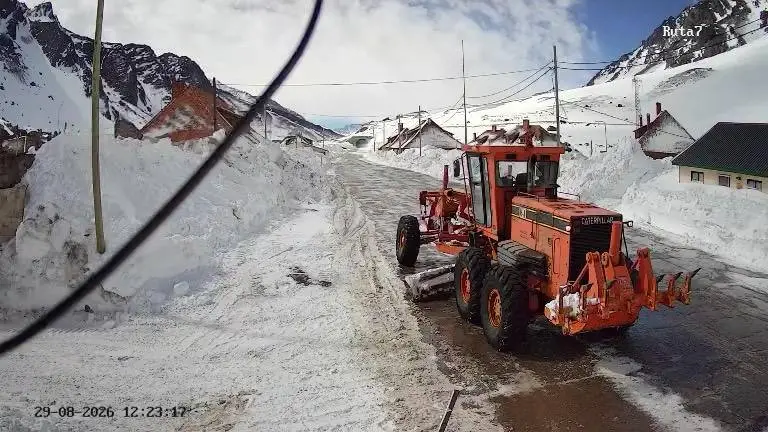 El próximo lunes reabre el Paso a Chile, pero sólo para transporte de cargas