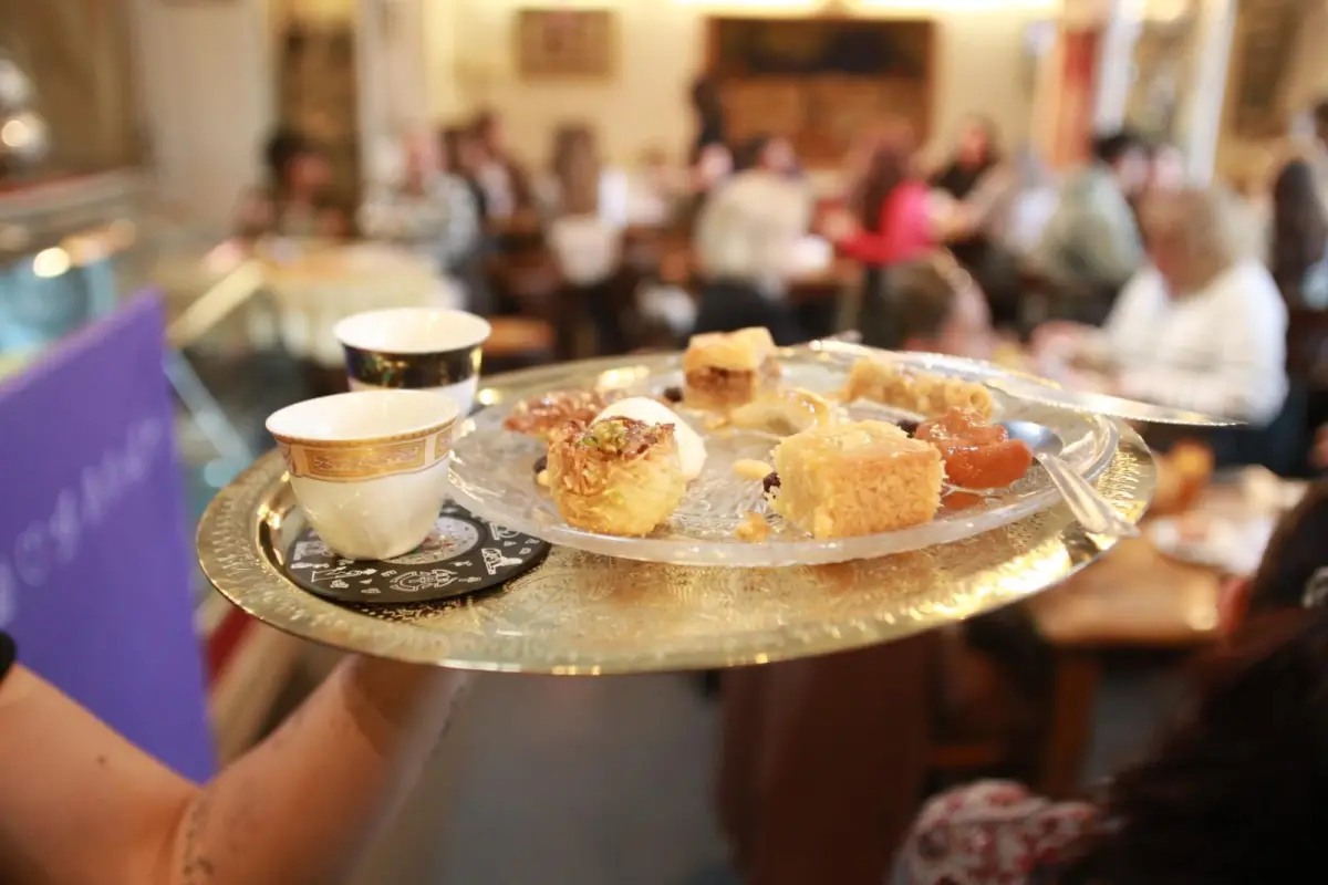 Los sabores y tradiciones de Medio Oriente en otra edición de “Notas de Café”