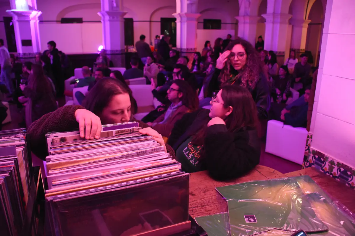 En setiembre sigue “Alta fidelidad”: un encuentro para escuchar discos