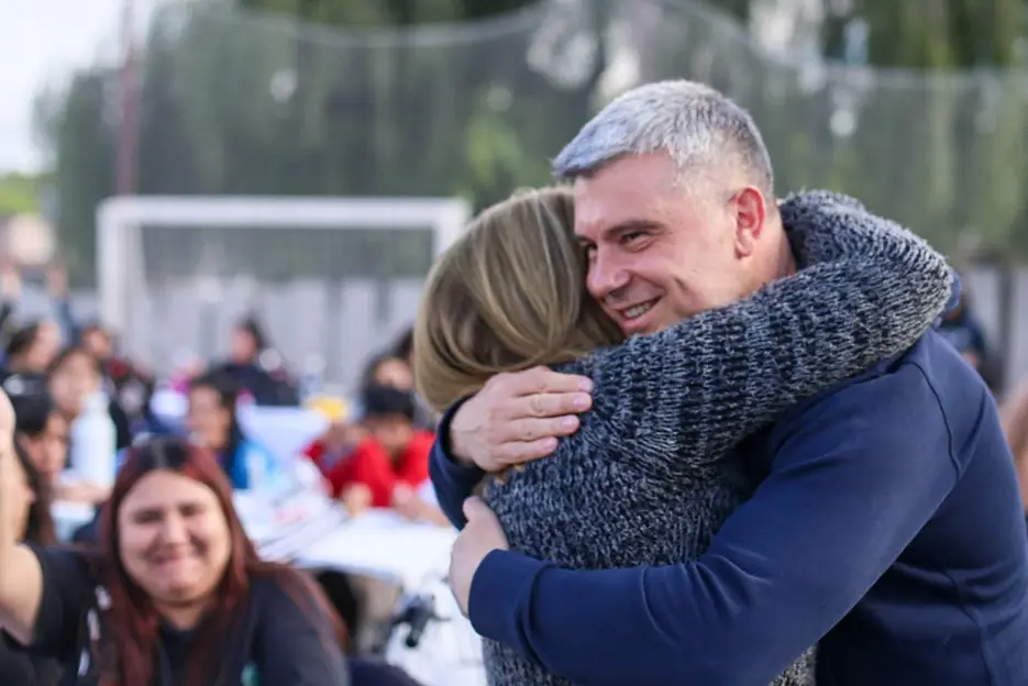 Una tarde inolvidable: festejos del Día de la Madre a puro ritmo y grandes sorteos - Godoy Cruz