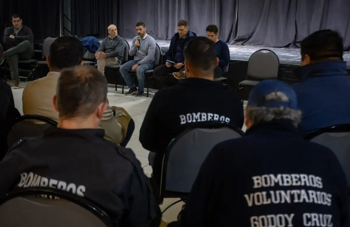 Tras años de irregularidades, el Gobierno intervino la Federación de Bomberos Voluntarios y avanza con nuevas medidas para los cuarteles