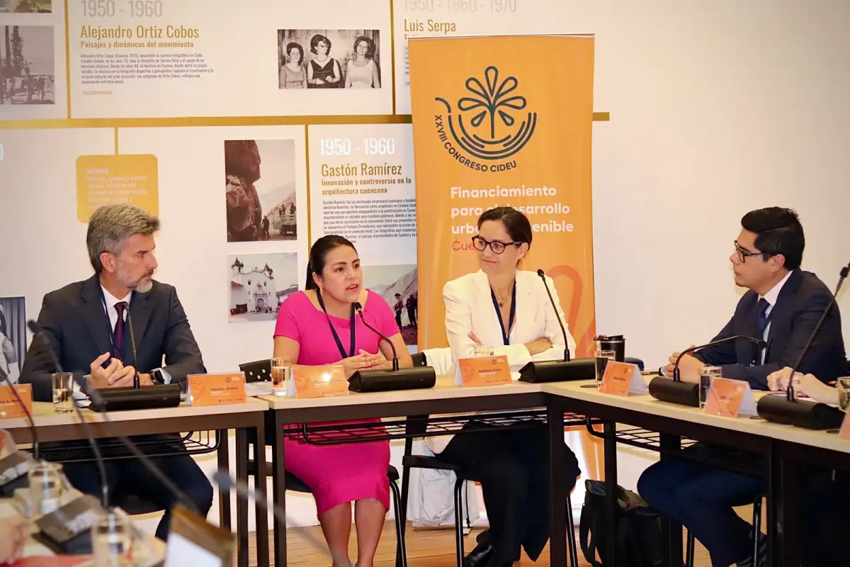 Ulpiano Suarez presidió el XXVIII Congreso de CIDEU en Ecuador y destacó el valor del trabajo en red para transformar las ciudades