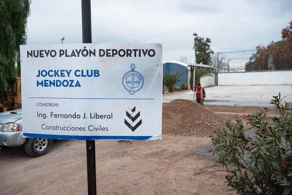 Costarelli y Chiapetta recorrieron las obras de modernización del histórico Jockey Club