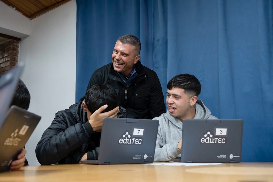 Godoy Cruz alcanzó el 100% de cobertura del Sistema de Alerta Comunitaria en escuelas secundarias