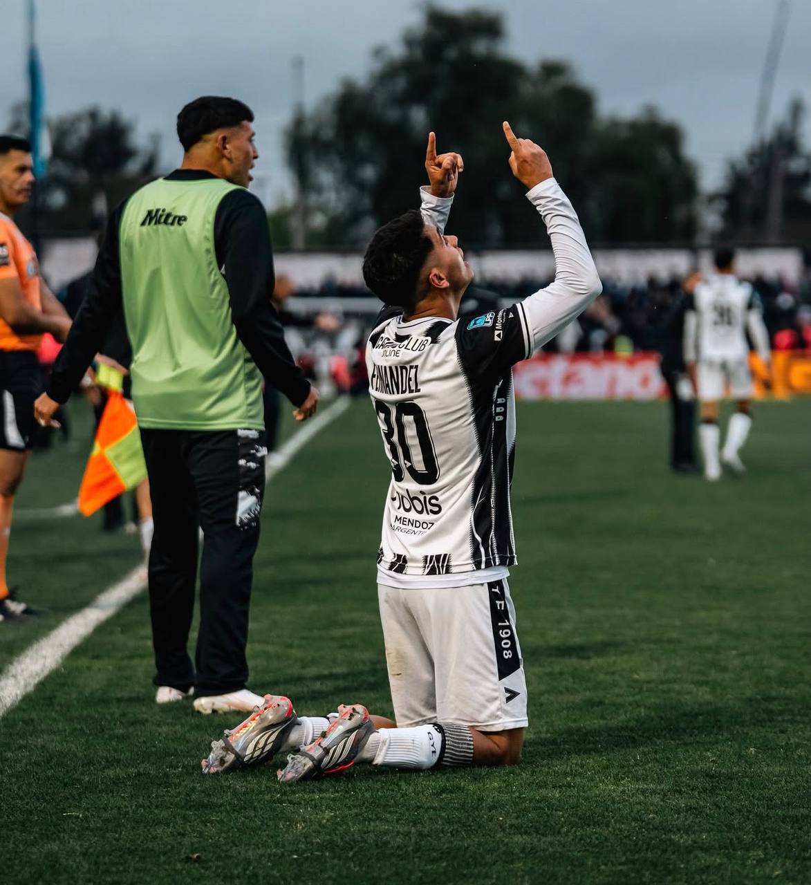 Lluvia de goles y emociones en el Víctor Legrotaglie: Gimnasia y Boca igualaron 