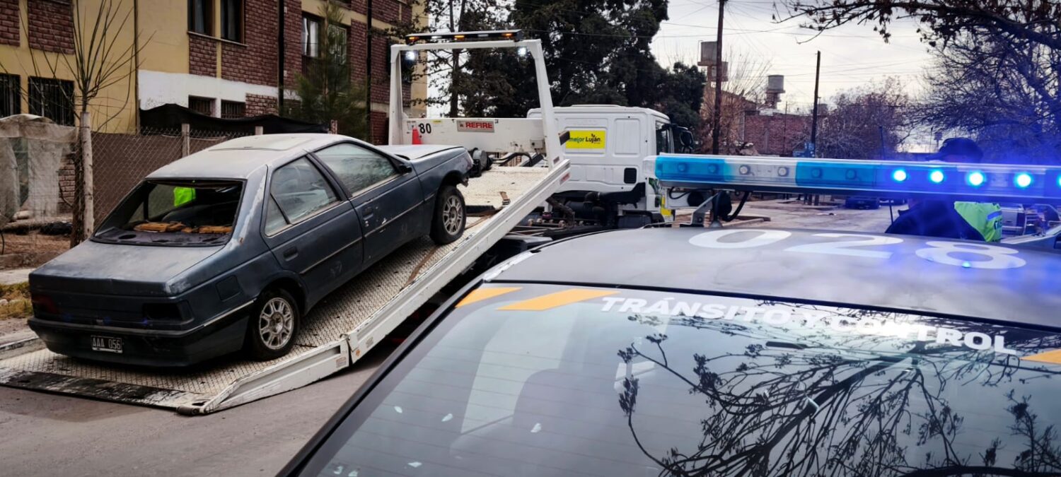 Luján de Cuyo avanza con Calles Ordenadas y Tranquilas mediante el retiro sistemático de vehículos abandonados