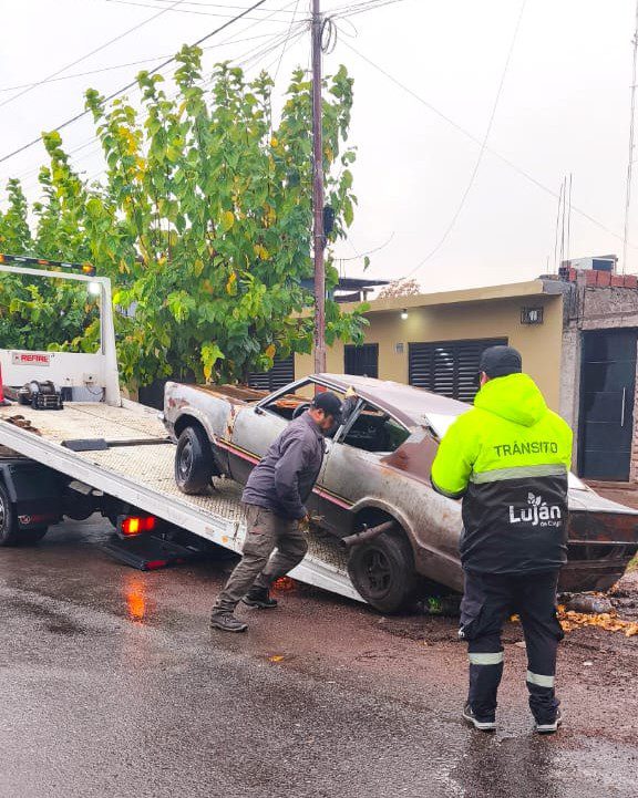Luján de Cuyo avanza con Calles Ordenadas y Tranquilas mediante el retiro sistemático de vehículos abandonados